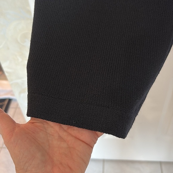 St. John Luxury Brand Black High-Waisted Timeless Knit Pants. EUC - Picture 6 of 10